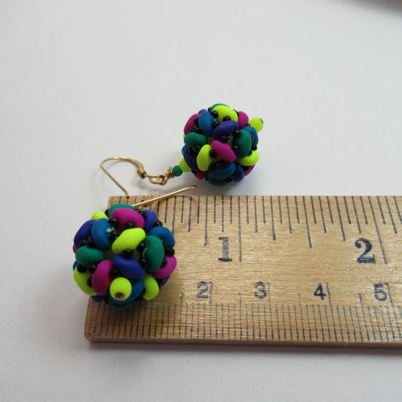 Neon Beaded Bead Earrings - Picture 8 of 9